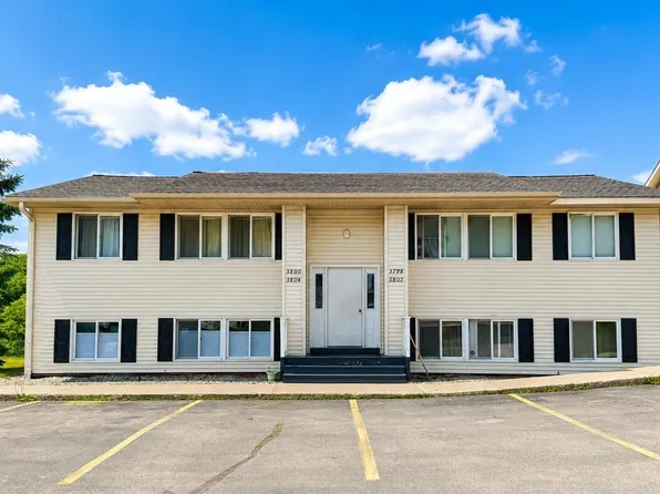 3800 Vale Dr, Traverse City, MI 49686