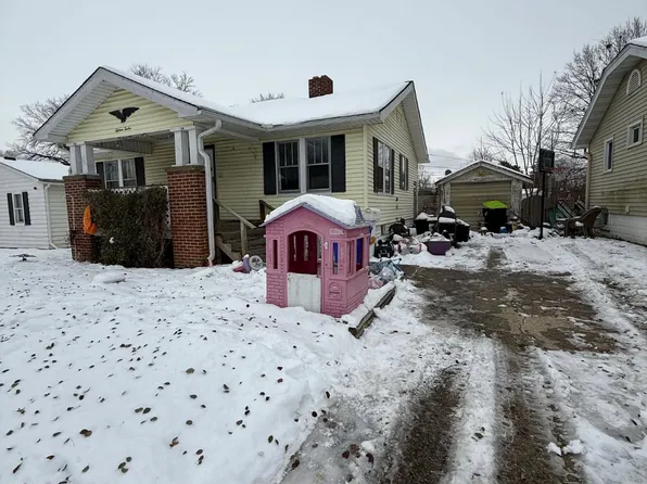 1512 Walnut Grove Ave, Decatur, IL 62526