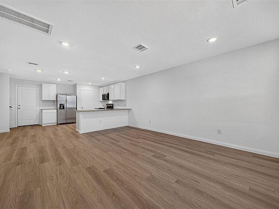 5th image of 13070 Turret Bend Way