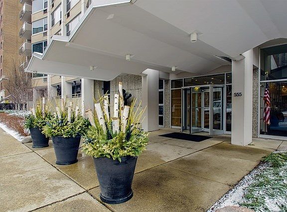 555 W. Cornelia
