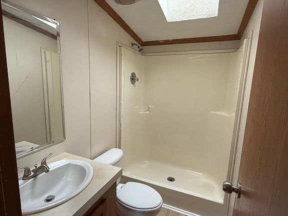 3rd image of 249 Birdsall Dr E