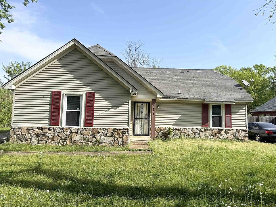 1st image of 3804 Walsingham Dr