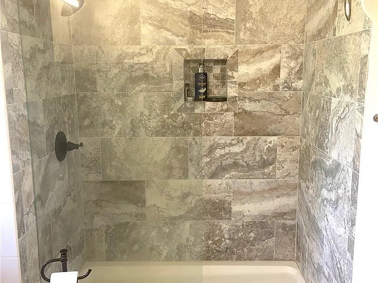 46 Patricia Ln — Photo 14