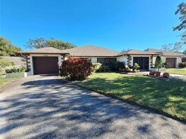 3462 Maclaren Dr, Palm Harbor, FL 34684