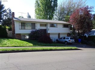 3716 NE 3rd St, Gresham, OR 97030