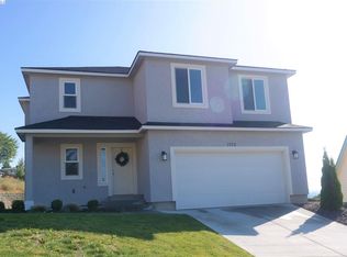 1302 N Countryview Ct, Sunnyside, WA 98944