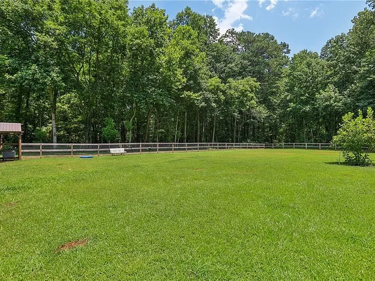 5525 Hampstead Way — Photo 55