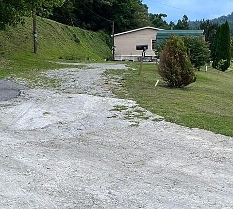 4th image of 2029 State Route 1428