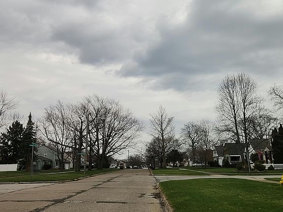 5th image of 8305 Ackley Rd