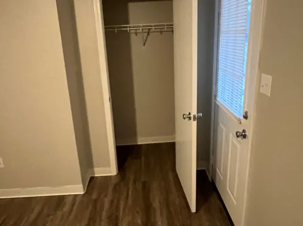 208 west Jefferson st, 208 W Jefferson St #3, Berea, KY 40403