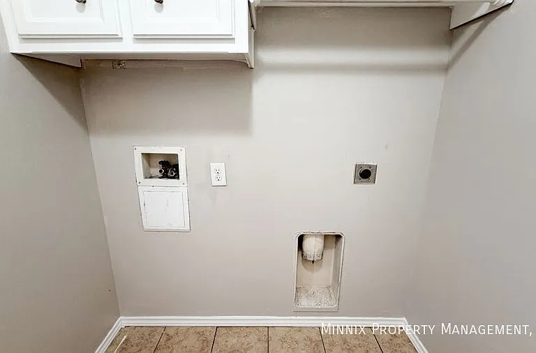 2220 99th St — Photo 13