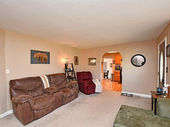 5th image of 117 Arcadia Dr