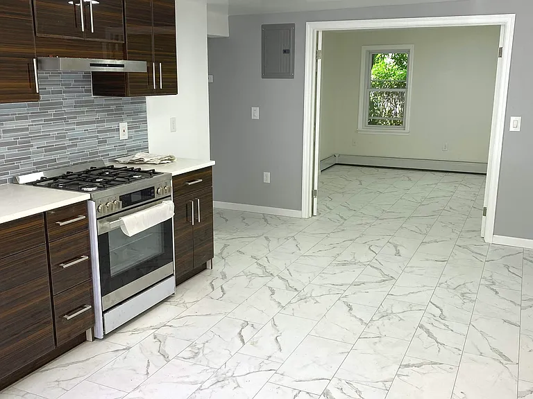 19 Wallis Ave — Photo 2