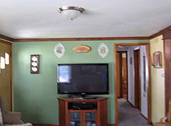 2nd image of 98 East St