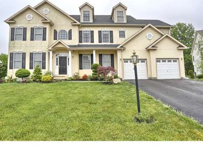 1652 E Thistle Dr, Reading, PA, 19610