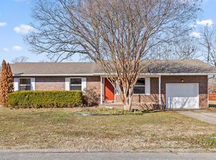 55 S Glade Rd, Fort Oglethorpe, GA 30742