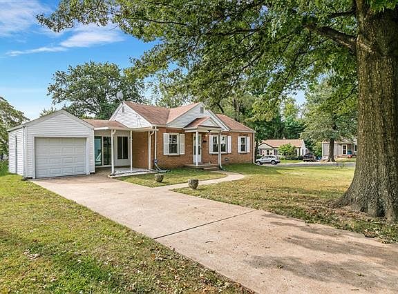 4th image of 10368 Saint Joan Ln