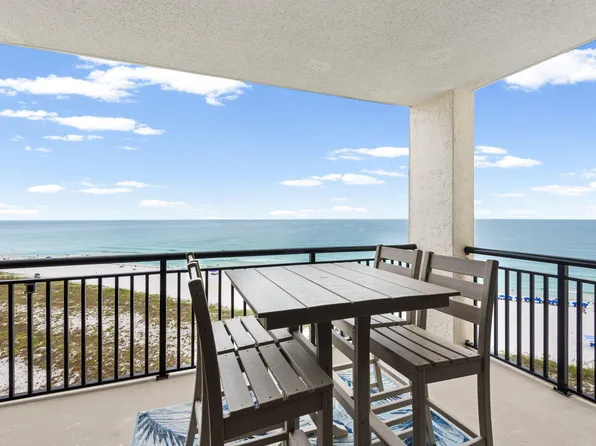 8271 Gulf Blvd APT 901, Navarre, FL 32566