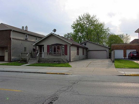2nd image of 646 Wentworth Ave