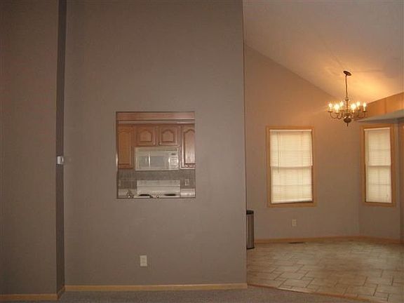 4th image of 1845 Pin Oak Ct
