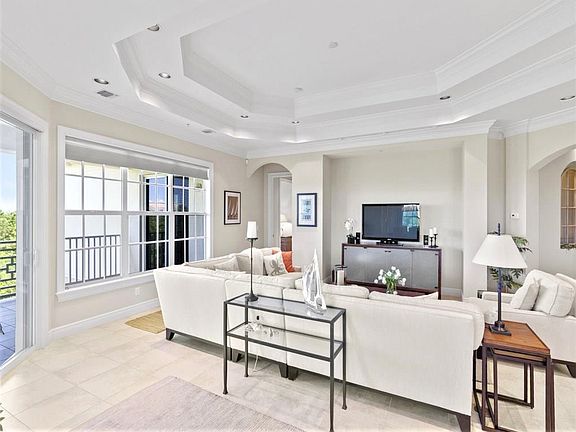3rd image of 104 Island Plantation Ter APT 301