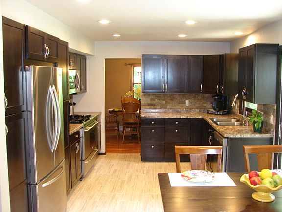 2nd image of 764 Dublin Dr