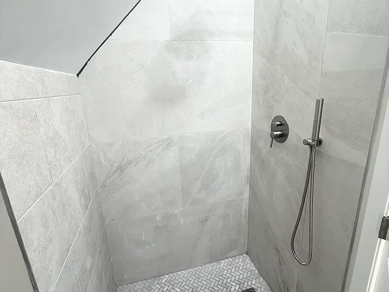 2458 Professor Ave #3 — Photo 4