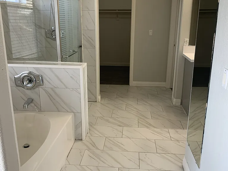 2238 Alanhurst Dr — Photo 17