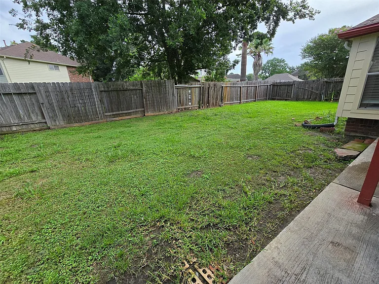 8927 Diamond Lake Ln — Photo 20
