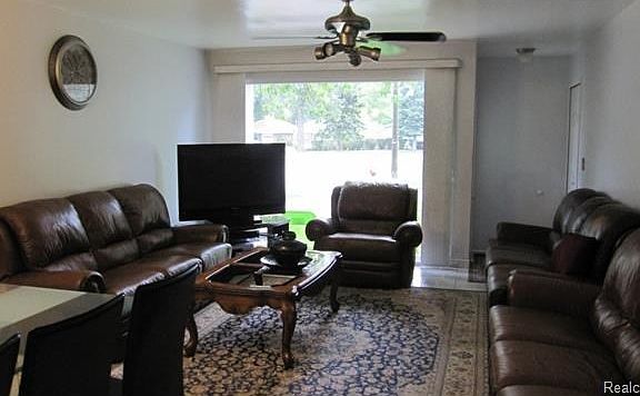 3rd image of 26347 Stretten Ct