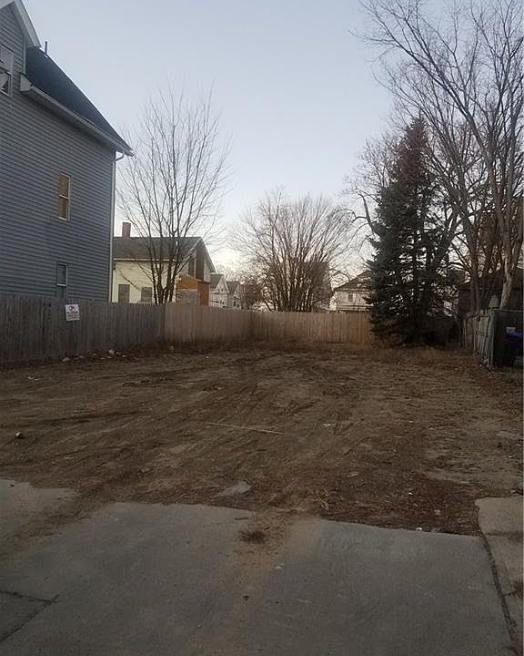 2nd image of 25 Rutland St