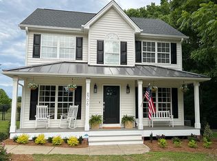 8706 Christian Light Rd, Fuquay Varina, NC 27526