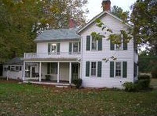 1820 Ridgefield Rd, Port Haywood, VA 23138