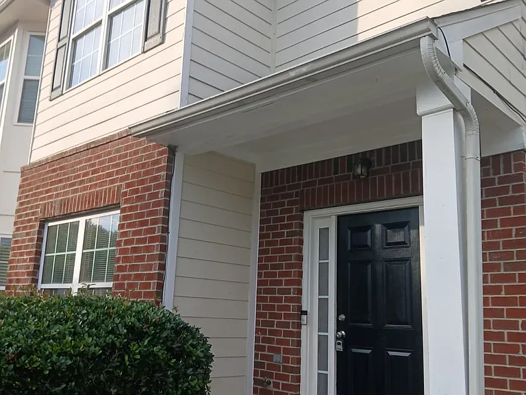 305 Brookview Dr — Photo 13