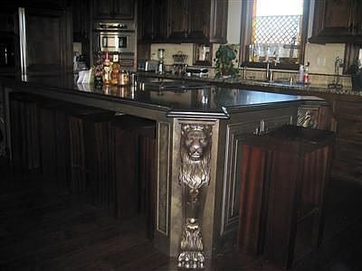 5th image of 605 Landrise Ct