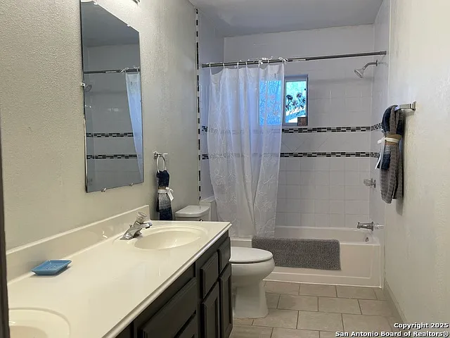 2890 Pecan Cor #1 — Photo 11