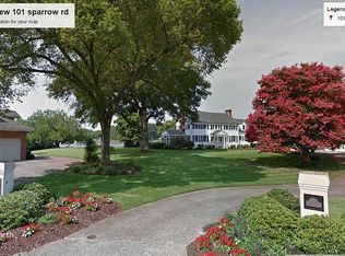 101 Sparrow Rd, Chesapeake, VA 23325