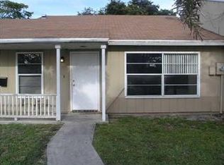 4720 NW 3rd Ter, Pompano Beach, FL 33064
