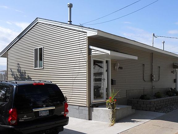 5th image of 2402 Inglewood Ave