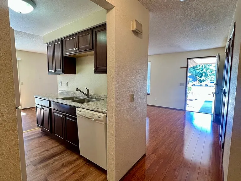 9306B White Top Ave NE — Photo 9