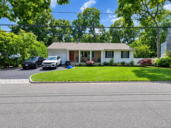 1026 Washington Avenue, West Islip, NY 11795