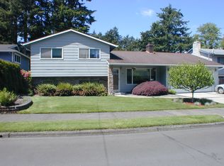 925 NE 174th Ave, Portland, OR 97230