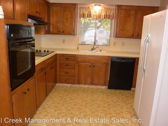 3rd image of 344 E Evergreen Ave