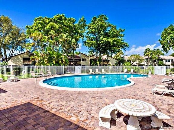 3rd image of 1699 Cypress Pointe Dr