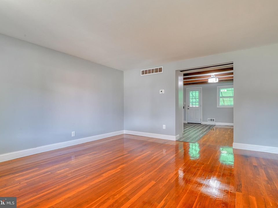 1047 Foxchase Ln, Essex, MD 21221 Zillow