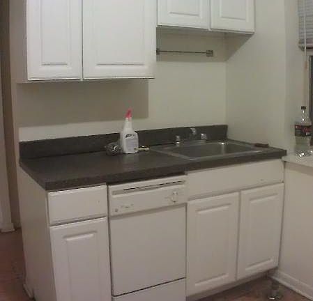 2nd image of 2635 W Granville Ave