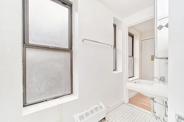 Rented by Living New York | media 11