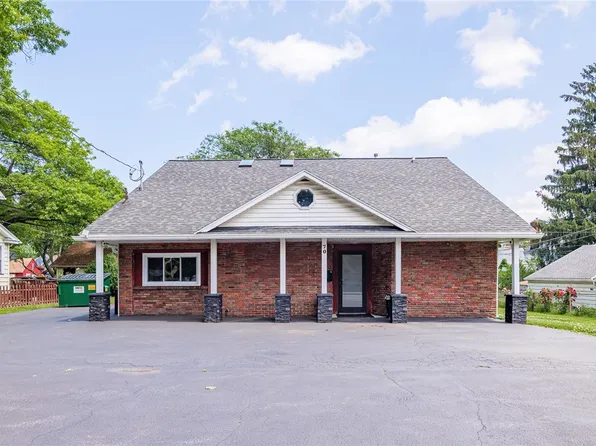 70 Cooper Rd, Rochester, NY 14617