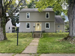 208 Garden Ave, Grove City, PA 16127