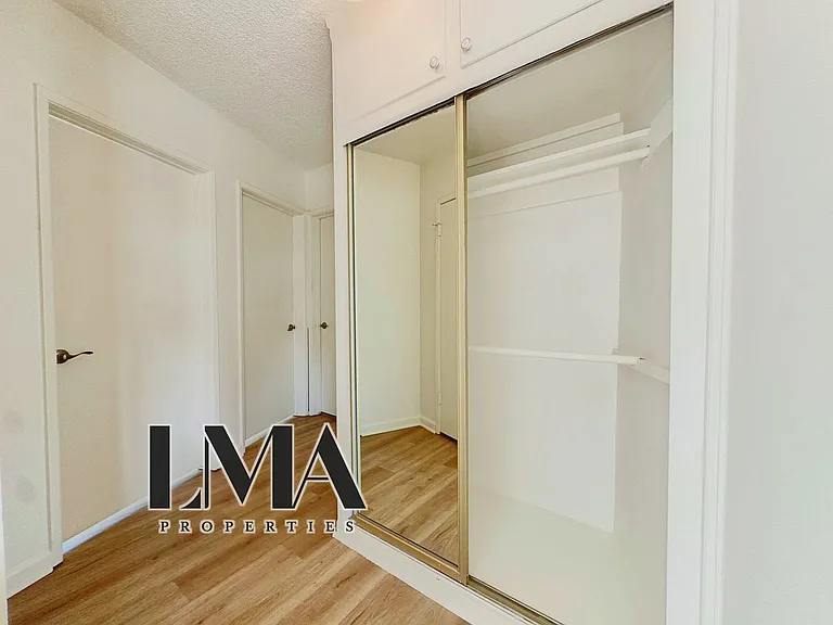 1830 N La Brea Ave #7A — Photo 26